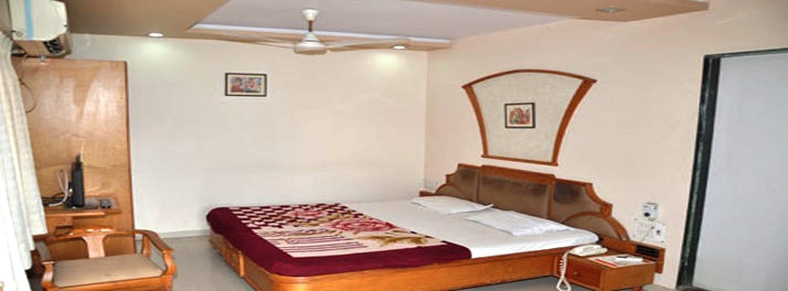 1725/Hotel Ghunghat - Gandhinagar 10.jpg